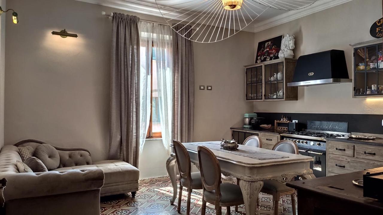 Residenza D'Epoca Cavaliere - Romantic Rooms Біббона Екстер'єр фото